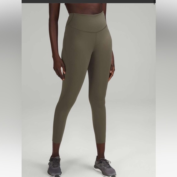 Lululemon Base Pace High-Rise Running Tight 24"
Army Green size 4 - Picture 9 of 10